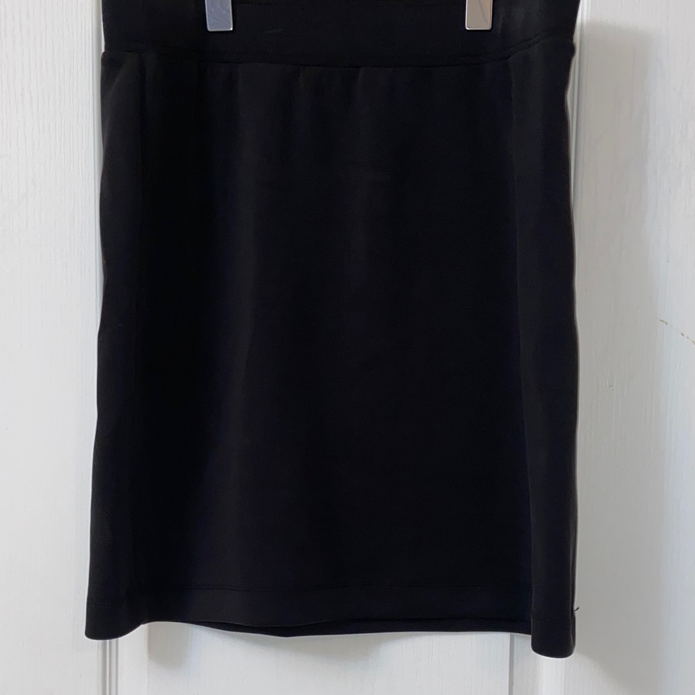 Cable & Gauge Classic Black Pencil Skirt